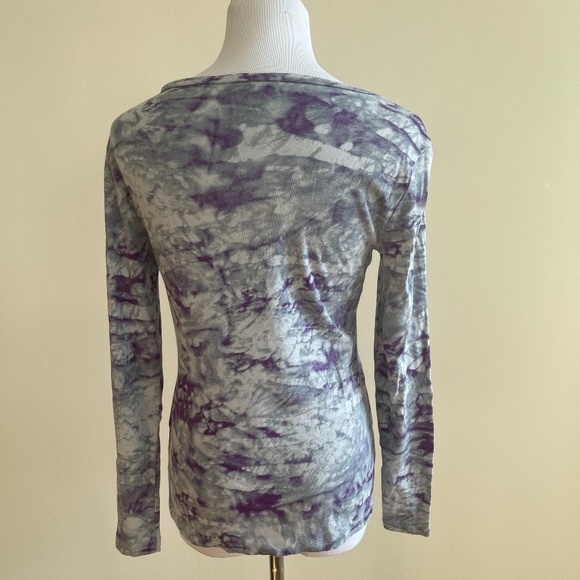 🎀3/$30 Relativity Tie Dye Long sleeve - Picture 3 of 3